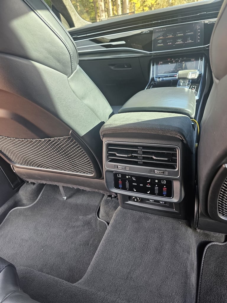 AUDI RSQ8 TFSI QUATTRO VORSPRUNG 