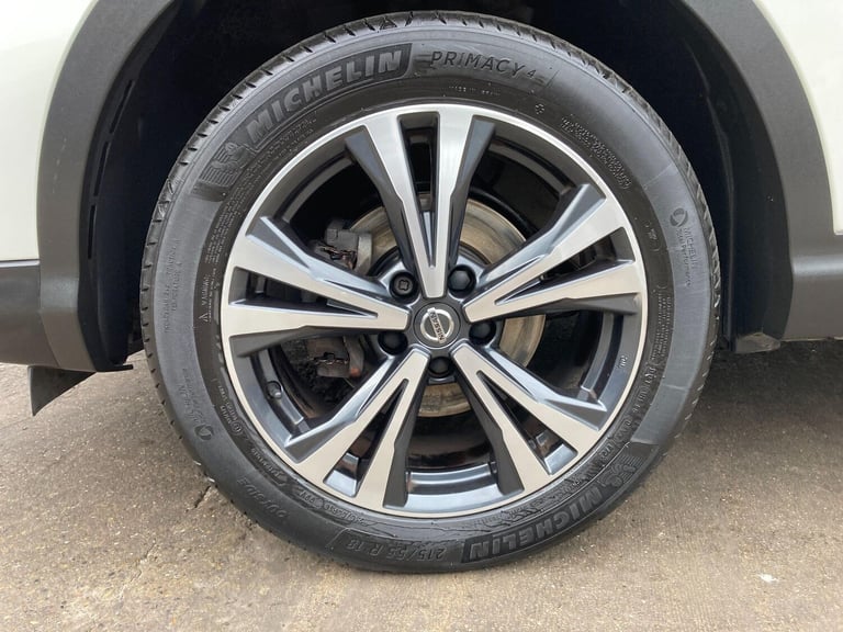  Nissan Qashqai 1.2 DIG-T N-Connecta SUV 5dr Petrol Manual Euro 6 (s/s) (115 ps) Petrol Manual