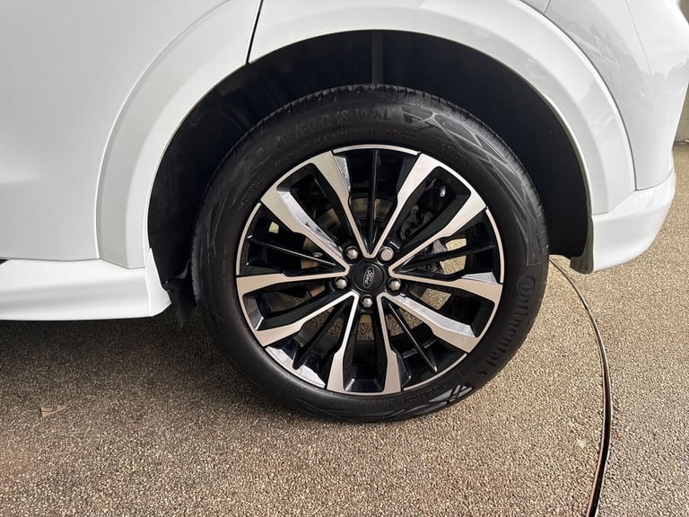 2022 Ford Puma 1.0 EcoBoost Hybrid mHEV 155 ST-Line Vignale 5dr Hatchback Petrol Manual