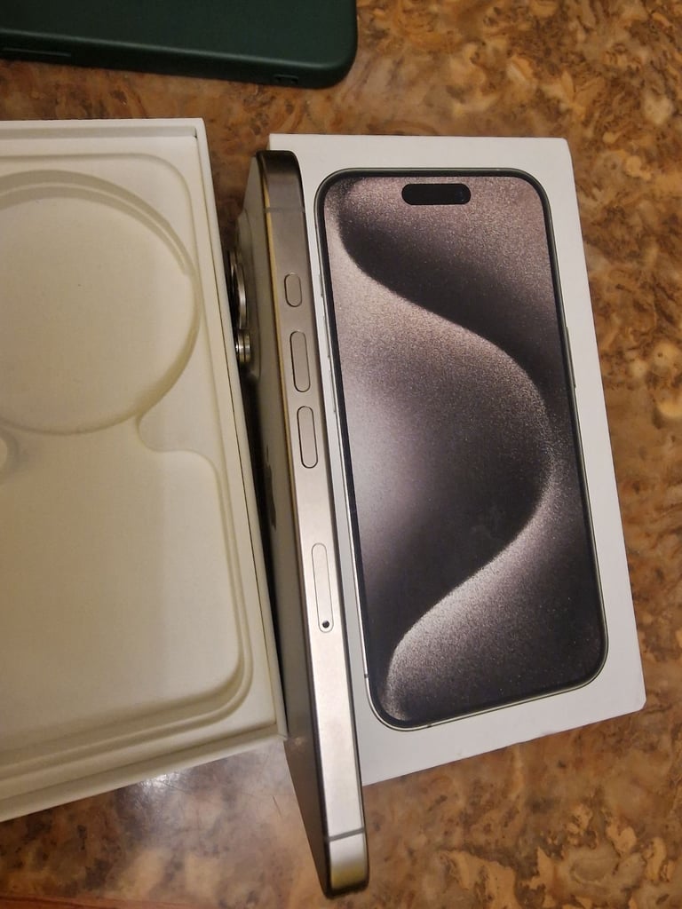 Iphone 15 pro 256gb mint 