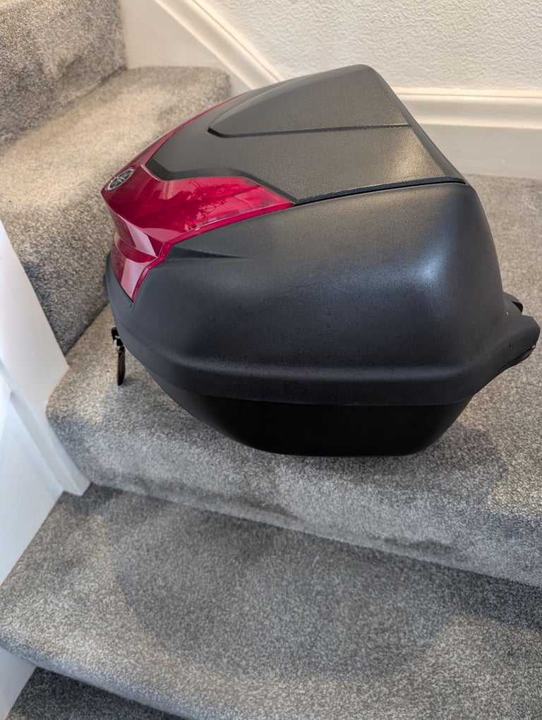 image for Genuine Yamaha Top box 39ltr, Yamaha rack included for attaching to Yamaha MT10SPBoth
