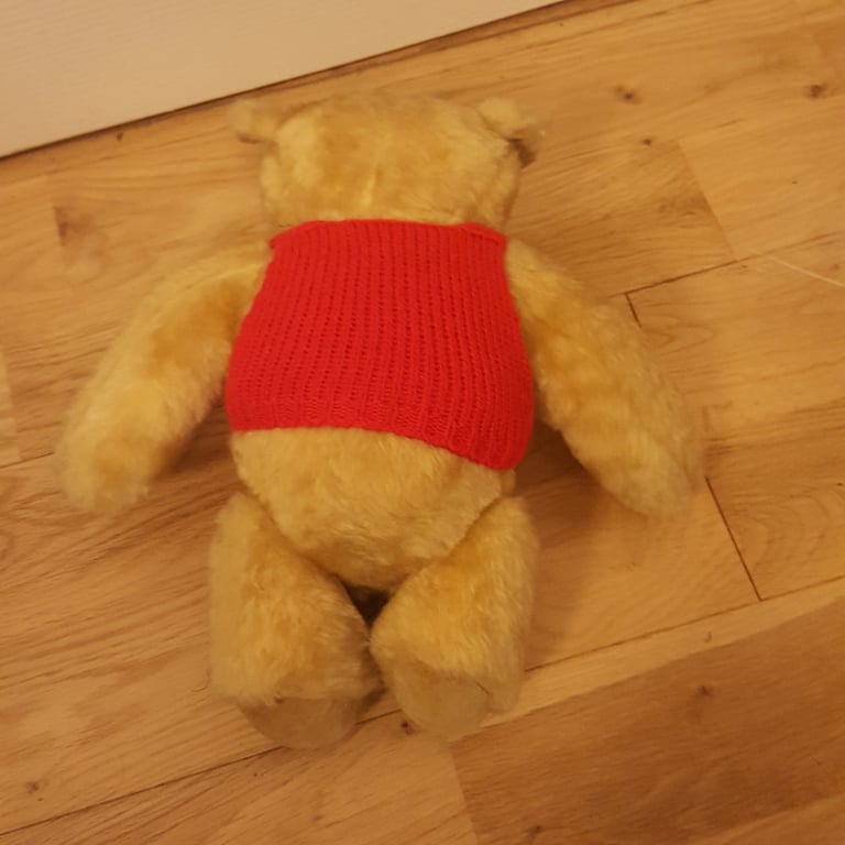 GABRIELLE WINNIE THE POOH SOFT TOY 10 INCH BEAR WITH  TAG