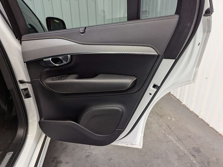 2022 Volvo XC90 2.0 XC90 R-Design B5 MHEV AWD Auto 4WD 5dr SUV Hybrid Automatic