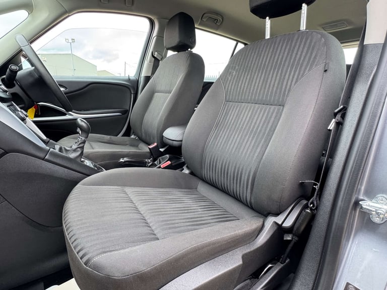 2017 Vauxhall Zafira Tourer 1.4 Zafira Tourer Design T 5dr MPV Petrol Manual