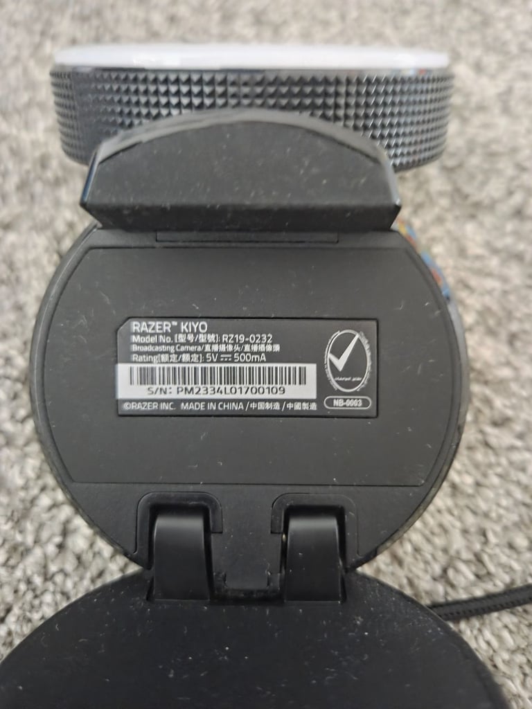 Razer Kiyo - Streaming Camera with Ring Lighting