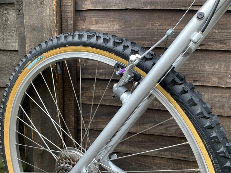 Retro Univega Aluminium 700 SE 26” Wheel Mountain Bike (Fully Serviced)