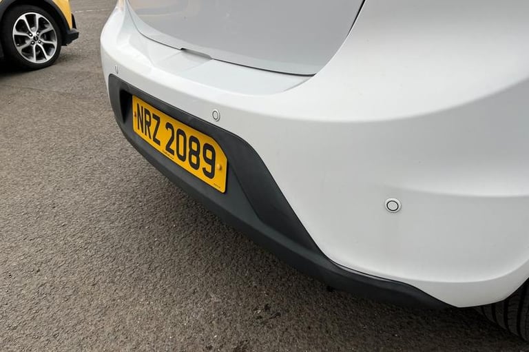 2017 Ford Ka+ 1.2 Zetec 5dr - 12 MONTHS MOT, 2 KEYS, LOW INSURANCE GROUP, REAR PARKING SE Hatchba...