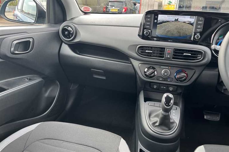 2025 Hyundai i10 1.0 Advance Hatchback 5dr Petrol Auto Euro 6 (s/s) (63 ps) Hatchback Petrol Auto...