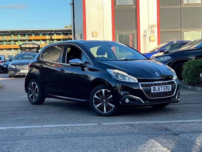 2017 Peugeot 208 1.2 PureTech Allure Premium Hatchback 5dr Petrol Manual Euro 6 (s/s) (82 ps Hatc...