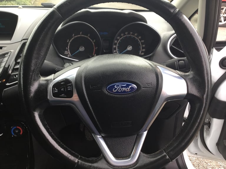2013 Ford Fiesta 1.25 82 Zetec 3dr HATCHBACK Petrol Manual