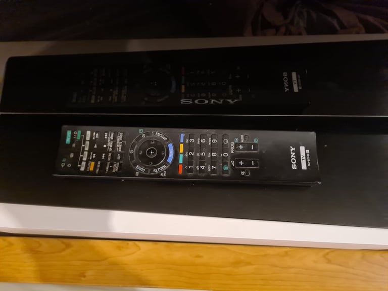 40” Sony Bravia KDL-40NX713 3D full HD Digital LCD TV