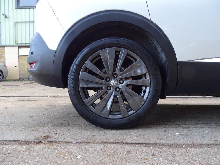 2018 Peugeot 5008 1.2 PureTech GT Line Euro 6 (s/s) 5dr HATCHBACK Petrol Manual