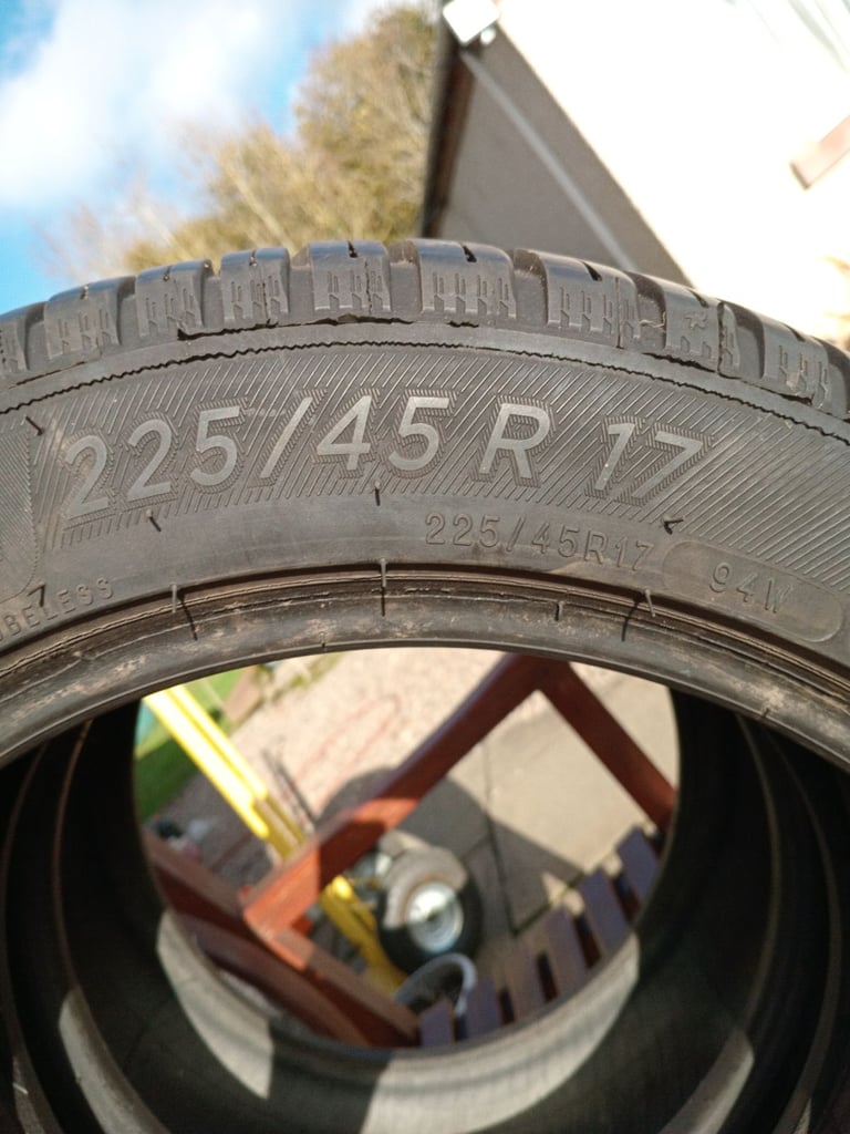 Michelin Cross Climate 225 45 R17 94W