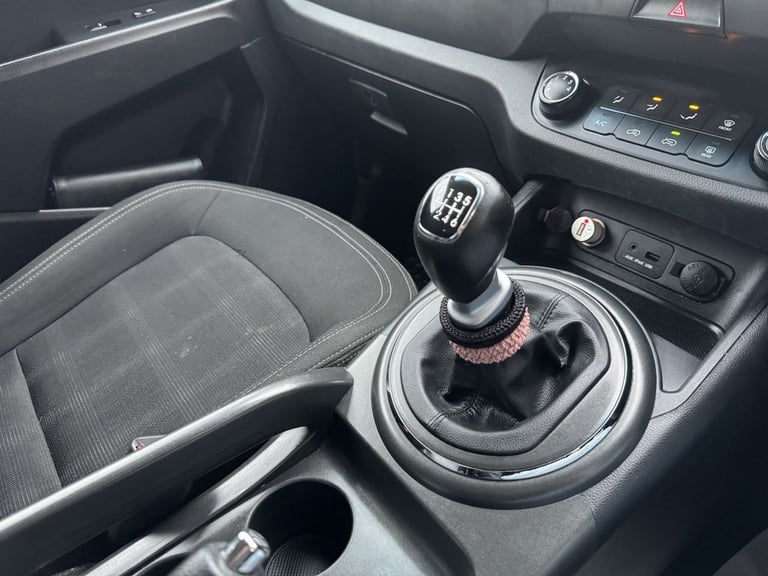 2012 12 KIA SPORTAGE 1.7 CRDI 1 5D 114 BHP DIESEL