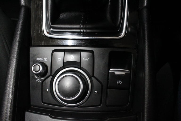 2017 Mazda Mazda3 2.0 SKYACTIV-G Sport Nav Euro 6 (s/s) 5dr HATCHBACK Petrol Manual