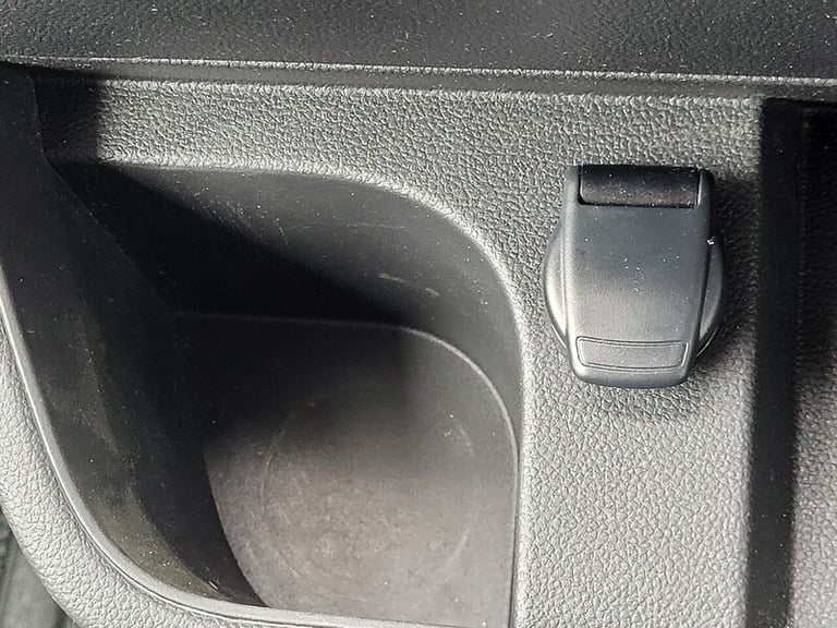 2023 Renault Master 145ps ENERGY 35 Business Luton Low Loader LWB 4.85m with Roller Shutter Doo L...