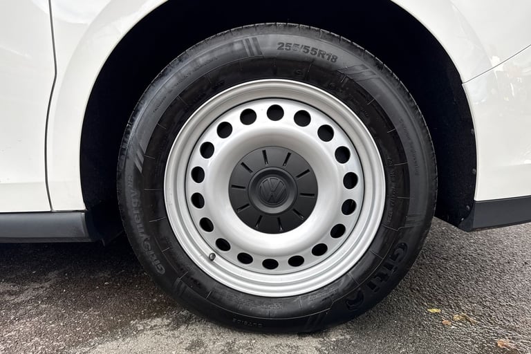 2025 Volkswagen ID. Buzz Cargo 210kW Commerce 79kWh Auto Van ELECTRIC Automatic