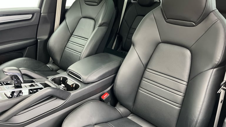 2022 Porsche Cayenne 3.0T V6 Platinum Edition TiptronicS 4WD Euro 6 (s/s) 5dr SUV Petrol Automatic