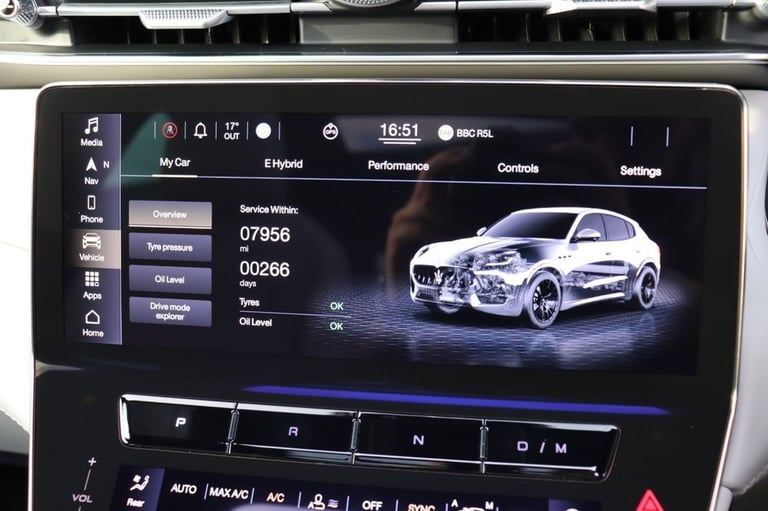2023 Maserati GRECALE 48V MHEV 330 Modena 5dr Auto ESTATE PETROL Automatic
