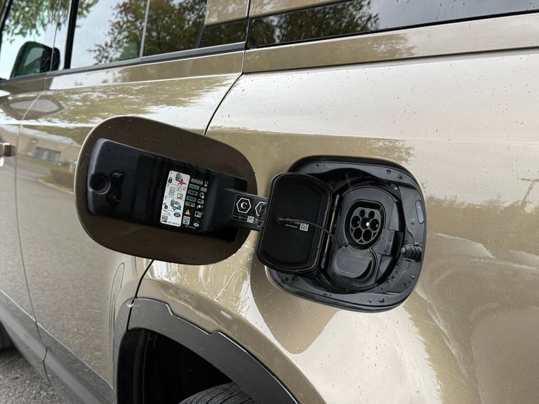 2022 Land Rover Defender 110 2.0 P400e 15.4kWh X-Dynamic HSE SUV 5dr Petrol Plug-in Hybrid Auto 4...