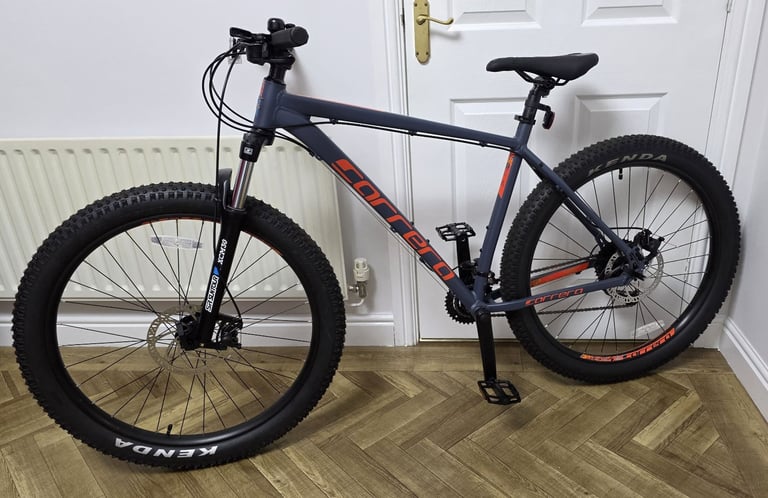 image for Carrera Vendetta Mens Mountain Bike - Grey - 20" L Frame, RRP £455, Mint Condition