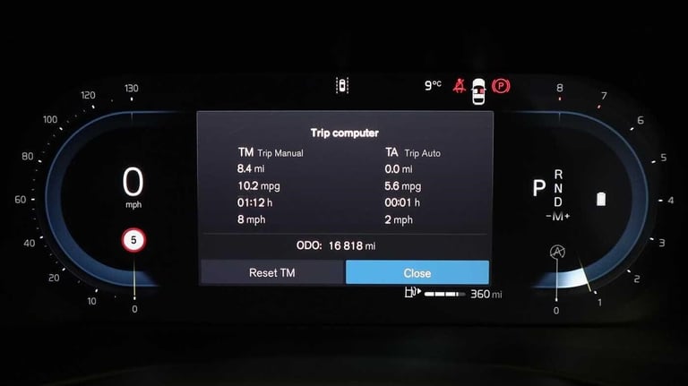 2024 Volvo XC40 Plus, B3 Mild hybrid, Petrol, Dark ESTATE Petrol/Electric Hybrid Automatic