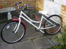 GIRLS 24&quot; WHEEL BIKE 13&quot; FRAME IN GOOD WORKING CONDITION AGE 8+