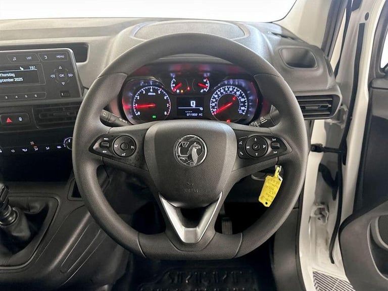 2022 Vauxhall Combo 1.5 Turbo D 2300 Dynamic L1 H1 Euro 6 4dr Manual Panel Van Diesel Manual
