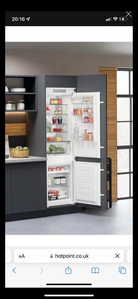 image for Hotpoint integrated 70/30 Fridge Freezer