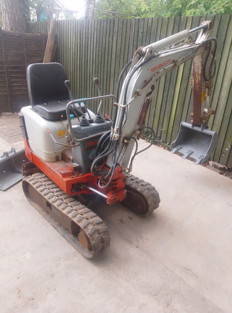 Mini Digger Micro Excavator TB 108  Takeuchi   6295 GBP