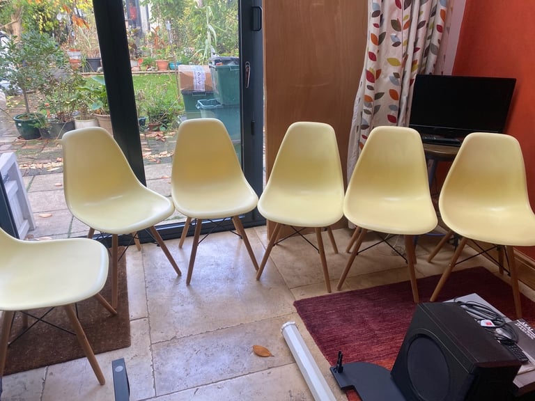 image for Modern Tulip chairs : set of 6 in pale yellow