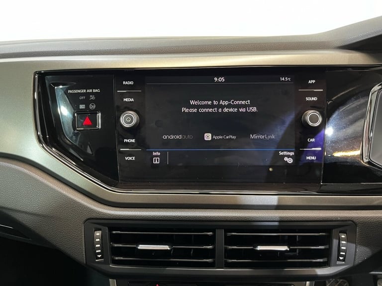 2018 Volkswagen Polo 1.0 SE 5d 74 BHP Hatchback Petrol Manual