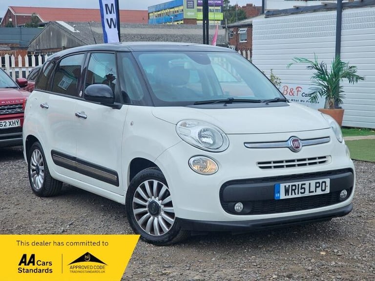 2015 Fiat 500L 1.6 MultiJet Lounge MPW Euro 5 (s/s) 5dr MPV Diesel Manual