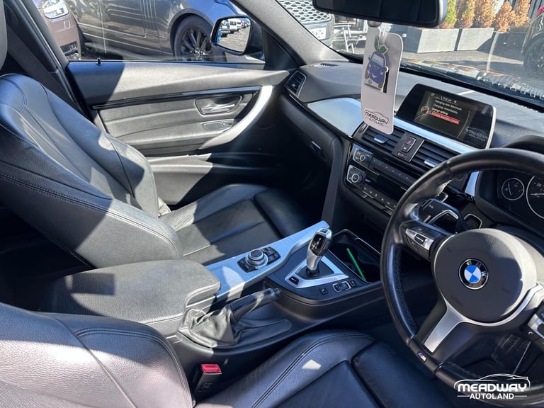 2017 BMW 3 Series 2.0 330e 7.6kWh M Sport Auto Euro 6 (s/s) 4dr SALOON Petrol/Electric Hybrid Aut...
