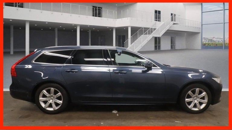 2018 Volvo V90 2.0 D4 Momentum Estate 5dr Diesel Auto Euro 6 (s/s) (190 ps) ESTATE Diesel Automatic