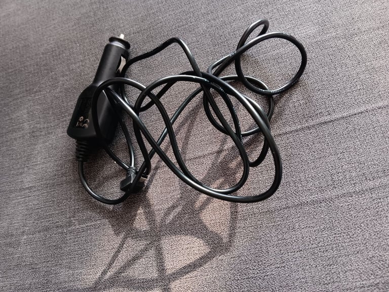 Garmin Nuvi 56 Sat Nav, charger, stand, in car charger and case