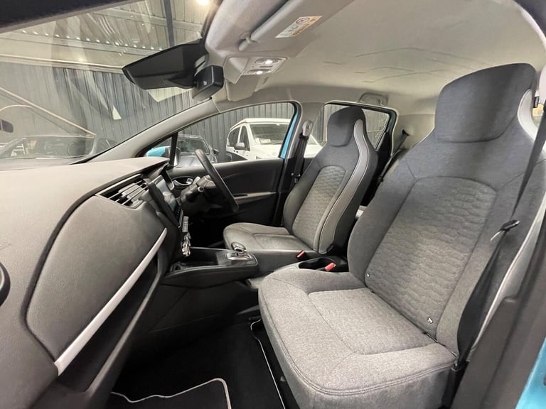 2020 Renault Zoe R135 52kWh Iconic Auto 5dr (i, Rapid Charge) HATCHBACK Electric Automatic