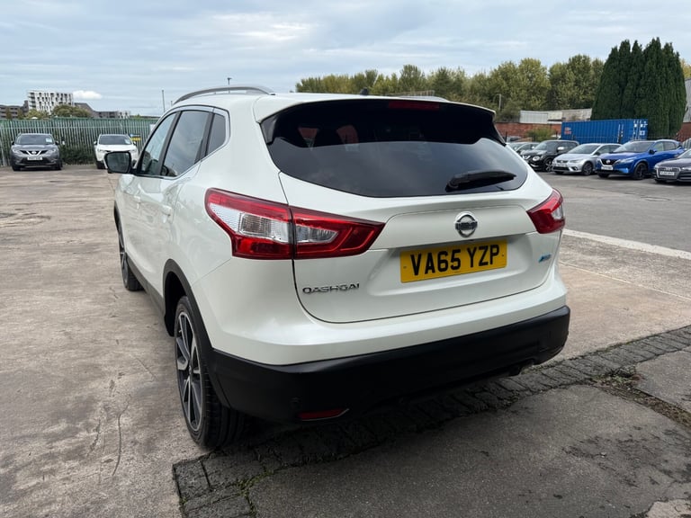 2016 Nissan Qashqai 1.5 dCi Tekna 5dr HATCHBACK Diesel Manual