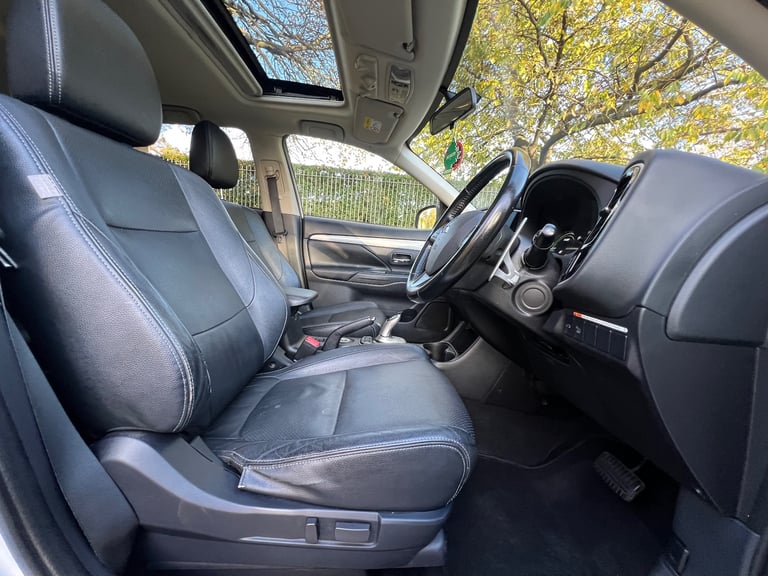 2014 MITSUBISHI OUTLANDER PHEV, GX4H,AUTO, HYBRID, (1998 cc), SERVICE HISTORY,   