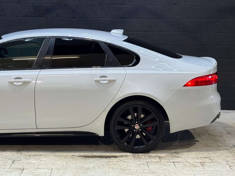 2016 Jaguar XF 3.0 XF V6 S D Auto 4dr Saloon Diesel Automatic