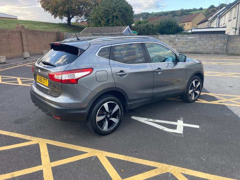 Nissan, QASHQAI, Hatchback, 2016, Manual, 1598 (cc), 5 doors