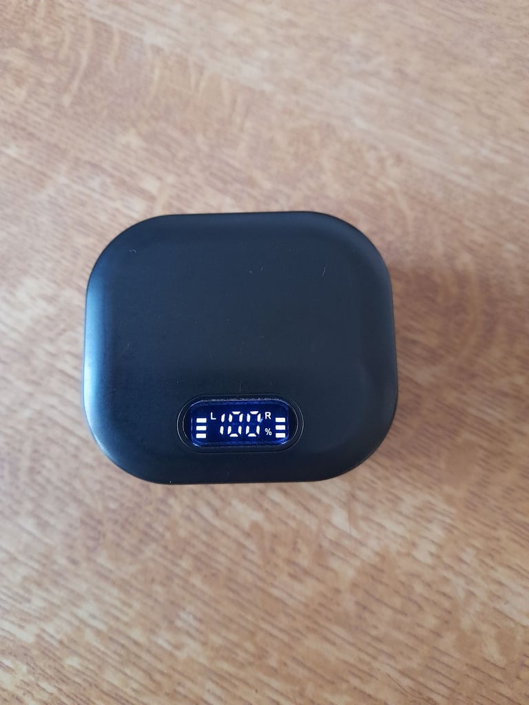 MIXX Earbuds/Headphones.