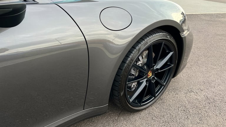 2024 Porsche 911 2dr PDK Petrol