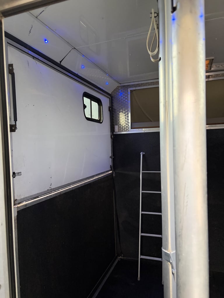 Peugeot, BOXER, 3.5T Horsebox conversion  2015, Manual, 2198 (cc)