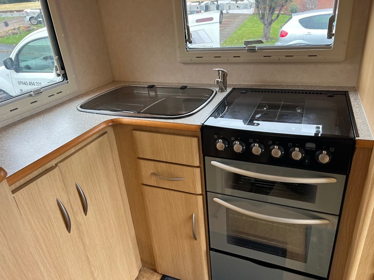 Caravan Coachman Pastiche 420/2 