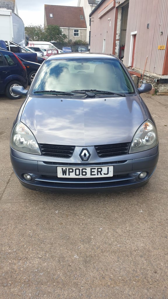 Renault Clio 1149 cc  NEW MOT ...CLUTCH,TIMING BELT replaced 3k miles ago lovely drive and condition