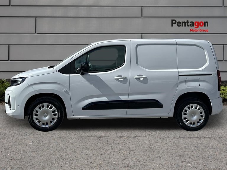  Vauxhall Combo 1.5 Turbo D 2300 Pro Panel Van 5dr Diesel Manual Swb Euro 6 s/s