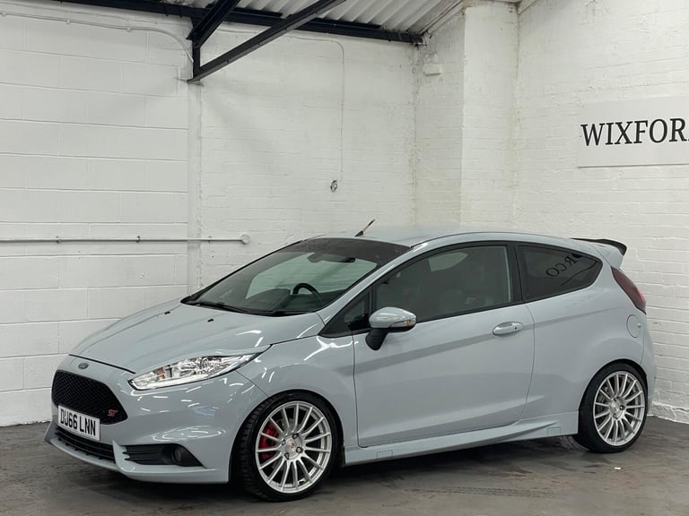 2016 Ford Fiesta 1.6T EcoBoost ST-200 Euro 6 3dr HATCHBACK Petrol Manual