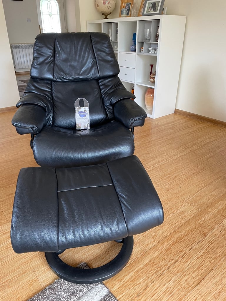 Ekornes Stressless Leather Recliner Chair & Footstool 