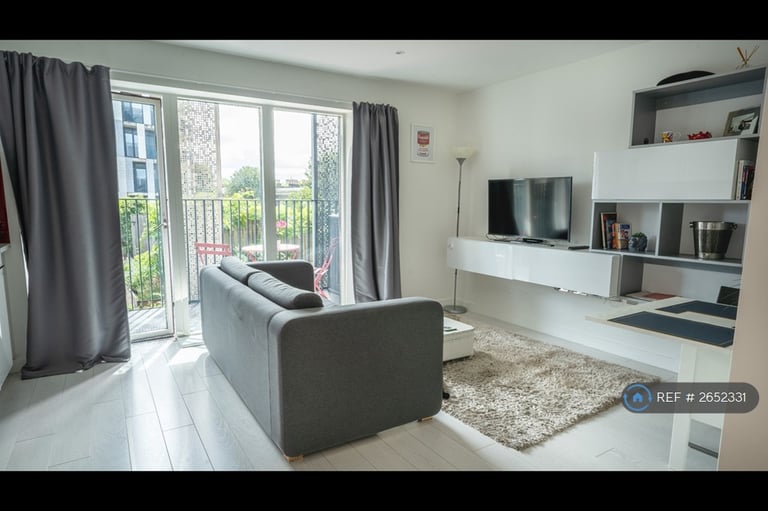 image for 1 bedroom flat in Atkins Square, London, E8 (1 bed) (#2652331)